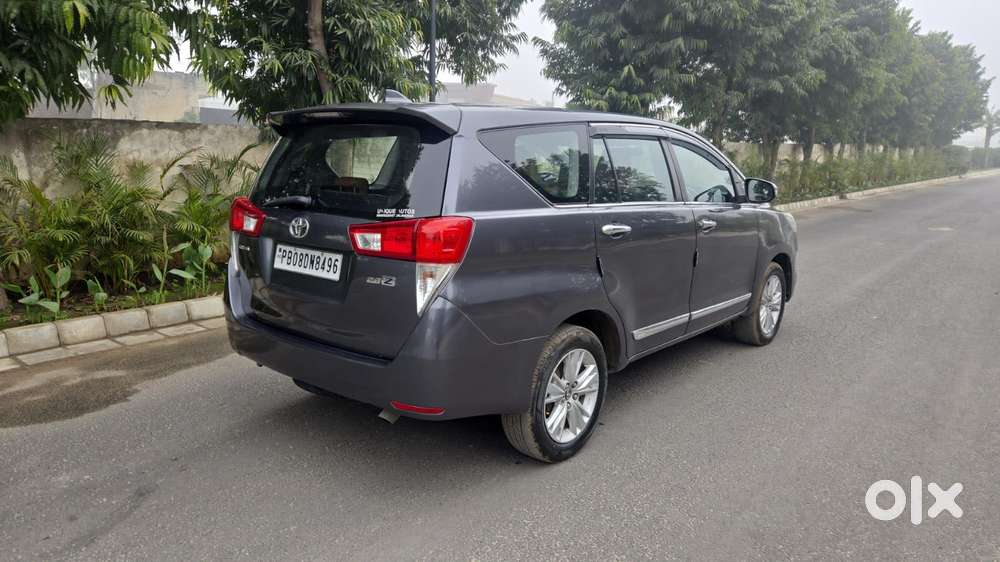 Toyota Innova Crysta 2.8 Z, 2016, Diesel