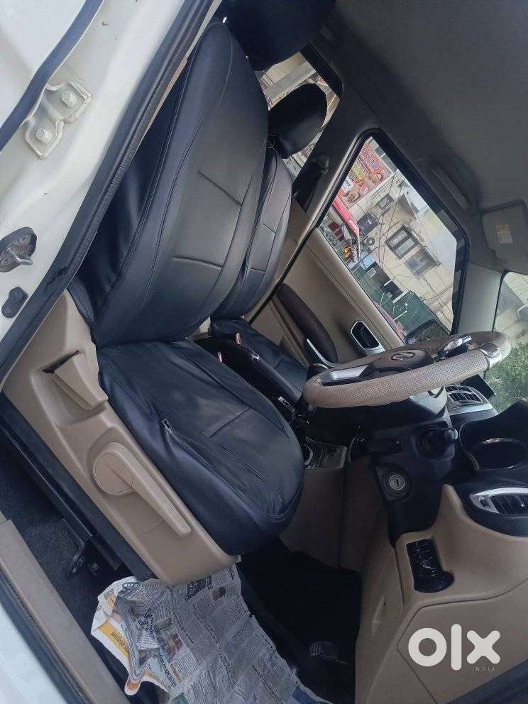 Mahindra Tuv 300 T8, 2016, Diesel