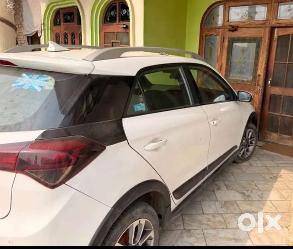 Hyundai I20 Active 2016 Diesel. 1st Owner.. Top Model