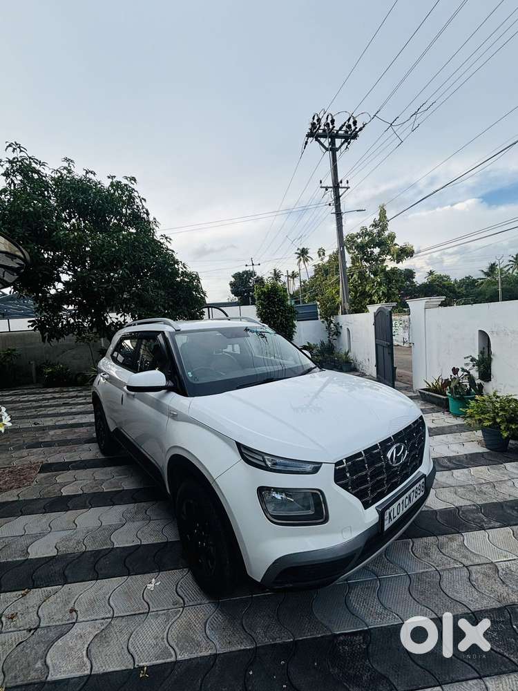 Hyundai Venue S 1.2 Petrol, 2019, Petrol