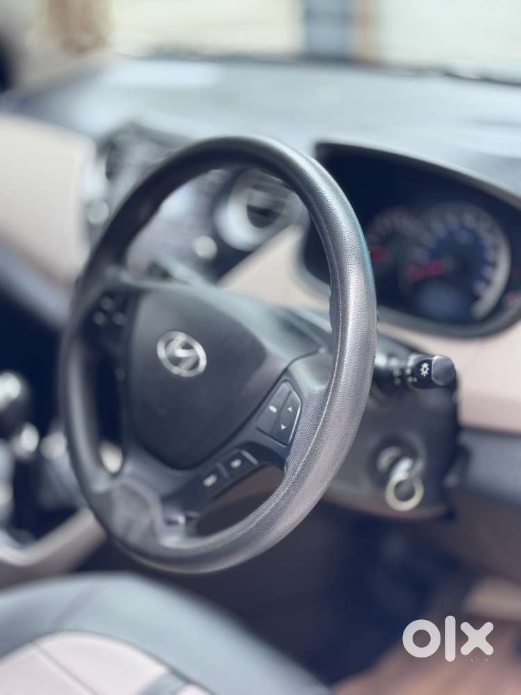 Hyundai Grand I10 Sportz, 2016, Petrol