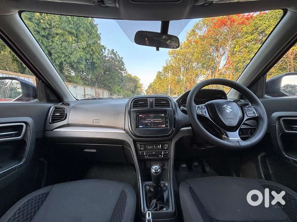 Maruti Suzuki Vitara Brezza Zdi Plus Dual Tone, 2016, Diesel