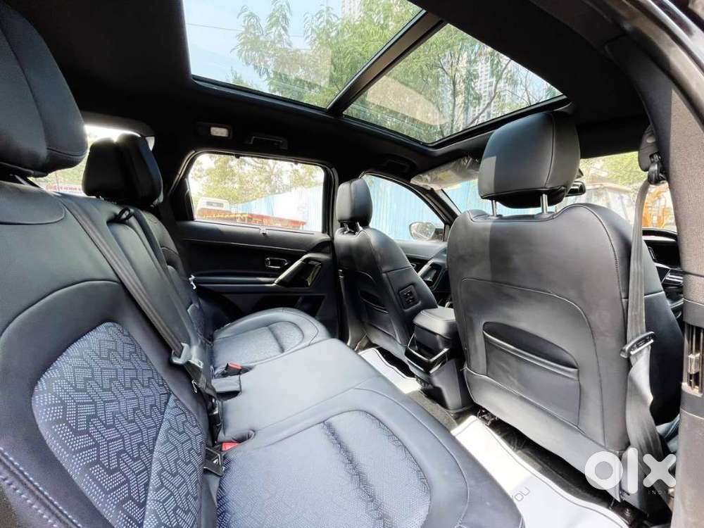 Tata Safari Accomplished X Plus 7 Str Dark Edition At, 2024, Diesel