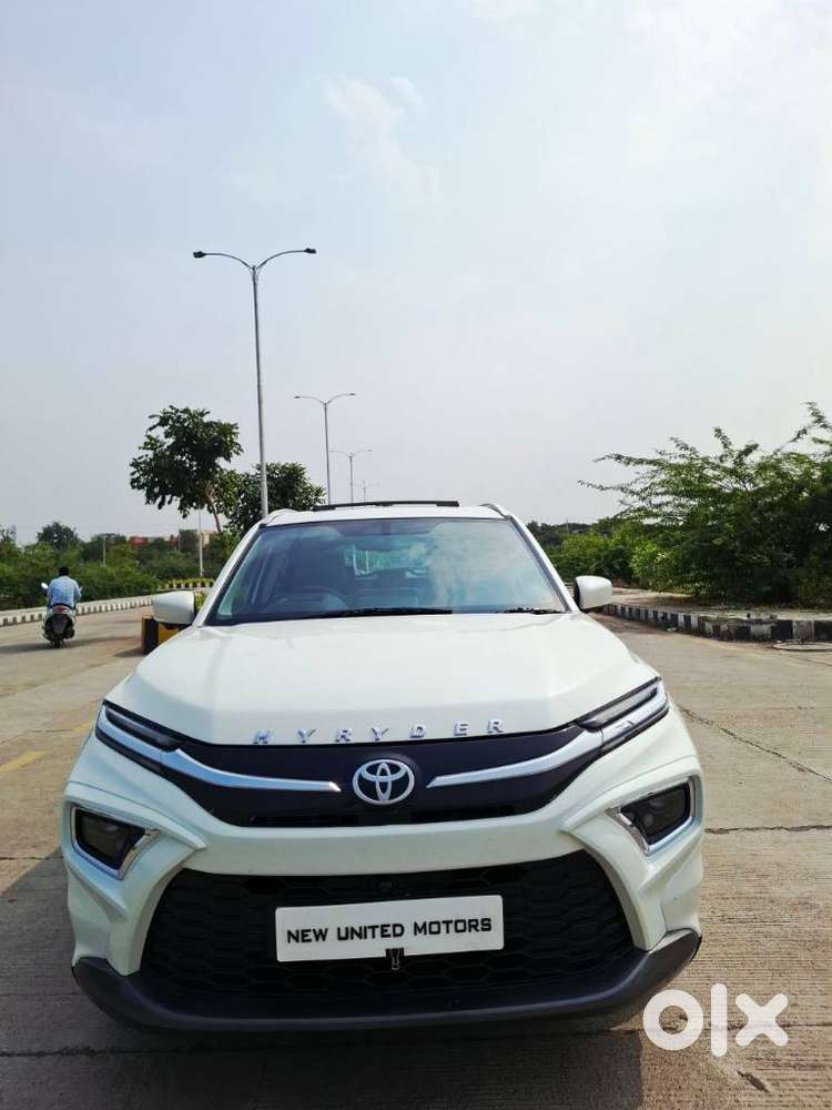Toyota Urban Cruiser Hyryder 1.5 V Hybrid, 2025, Petrol