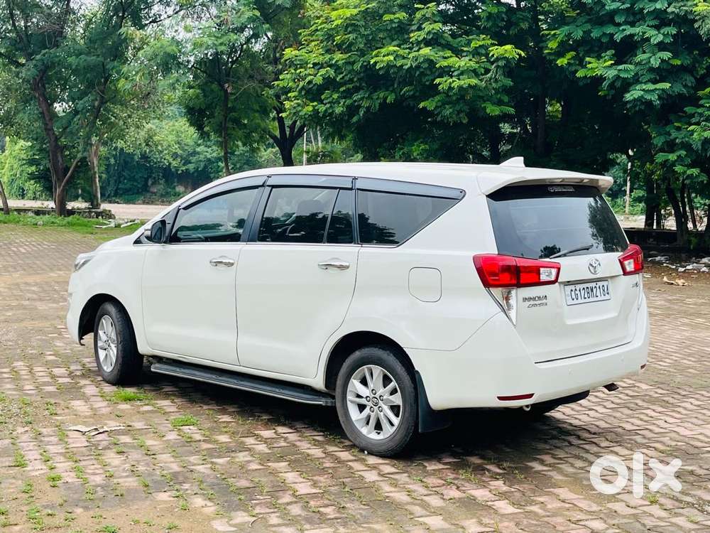 Toyota Innova Crysta 2.8z Automatic, 2017, Diesel