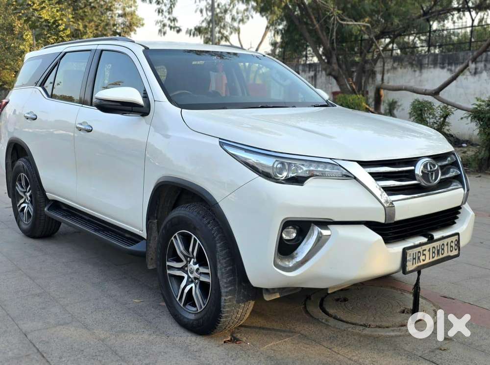 Toyota Fortuner 3.0 4x2 Automatic, 2019, Petrol