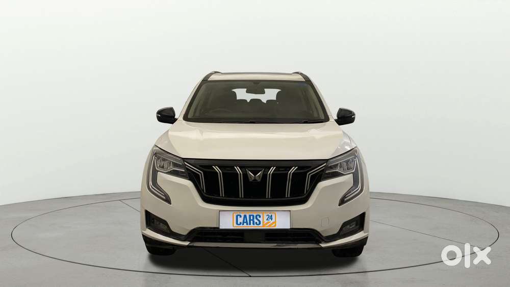 Mahindra Xuv700 2.0 Ax 5 Petrol Mt 7 Str, 2022, Petrol