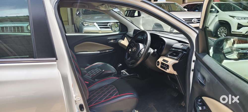 Toyota Glanza 1.2 V Amt, 2024, Petrol