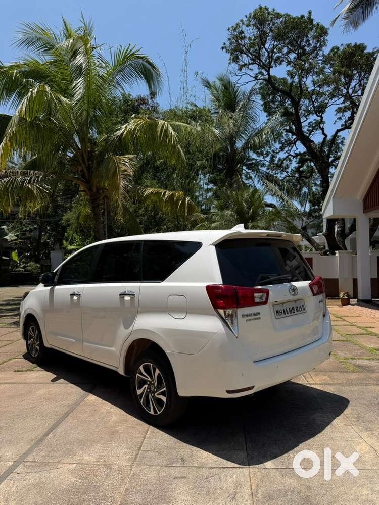 Toyota Innova Crysta 2022