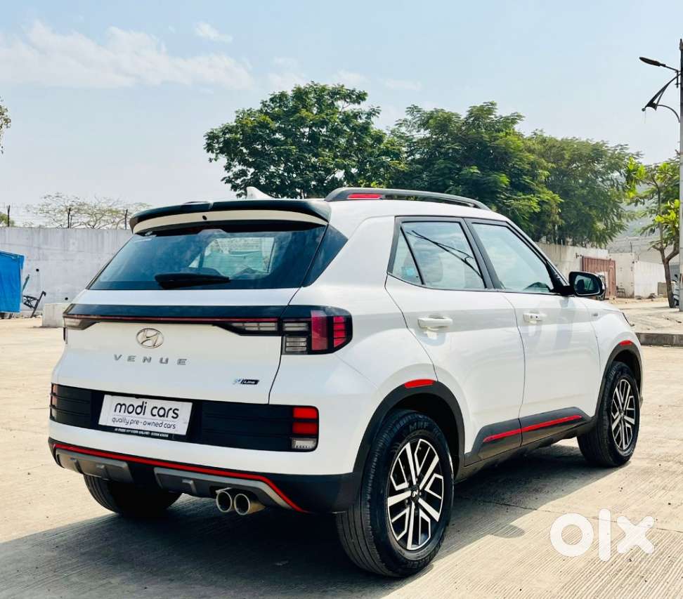 Hyundai Venue 1.0 Sx (o) Turbo Dct, 2023, Petrol