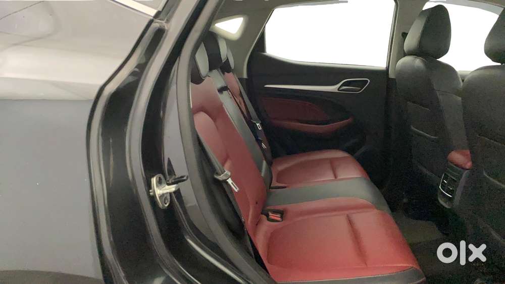 Mg Astor 1.5 Savvy Cvt S Red, 2024, Petrol