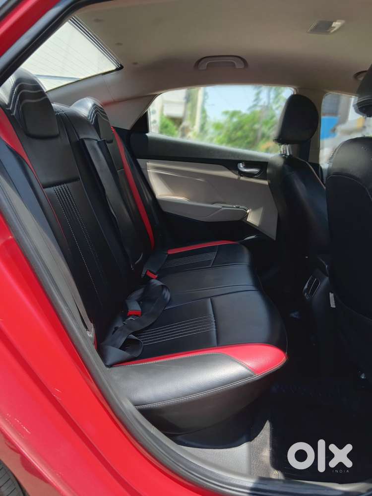 Hyundai Verna 1.6 Vtvt Sx, 2019, Petrol