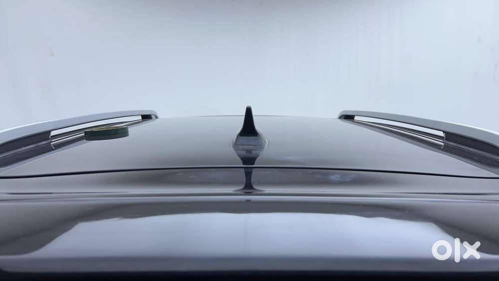 Maruti Suzuki Brezza 1.5 Zxi Smart Hybrid Dual Tone, 2023, Petrol