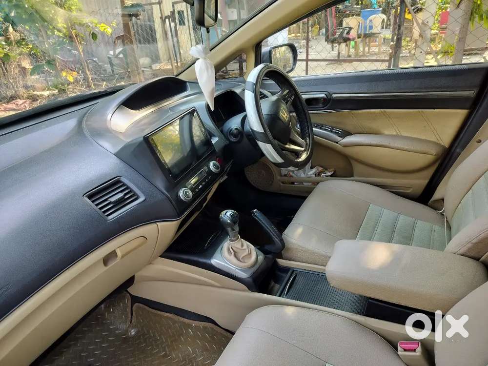 Honda Civic 2011 Cng & Petrol 65000 Km Driven, Sunroof,all Tyre New