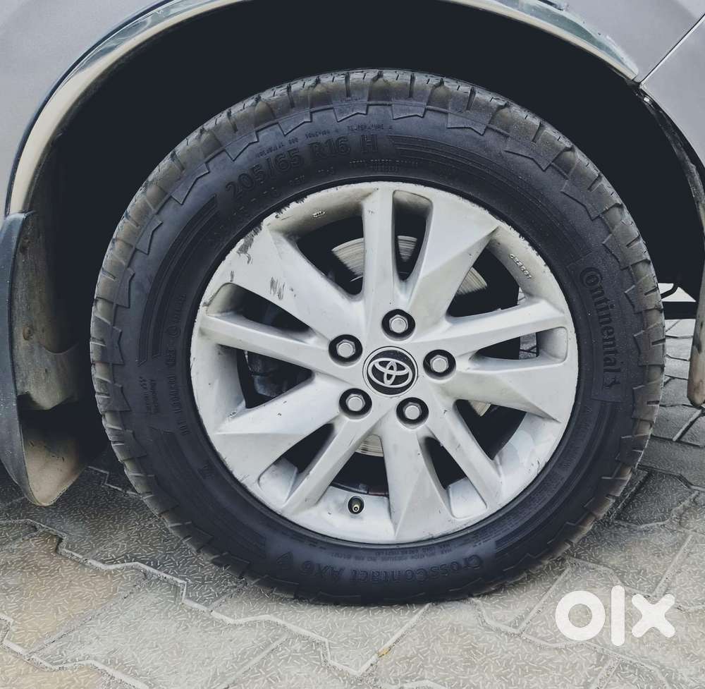 Toyota Innova Crysta 2.8 Zx At, 2017, Diesel