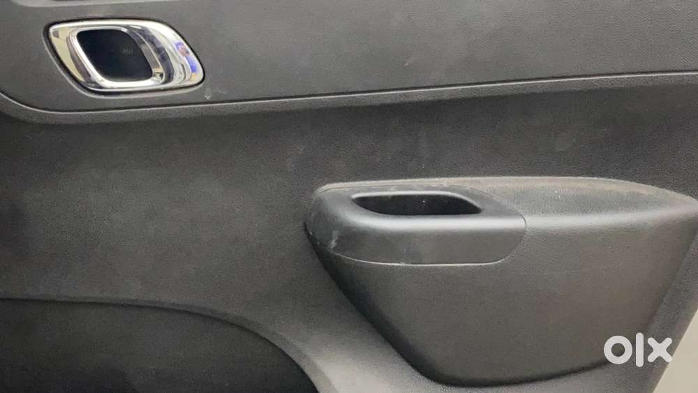 Renault Kwid 2015-2019 1.0 Rxt (o), 2018, Petrol