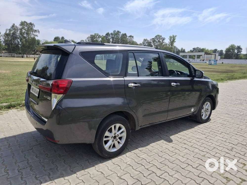 Toyota Innova Crysta [2016-2020] 2.4 Gx At 8 Str, 2018, Diesel