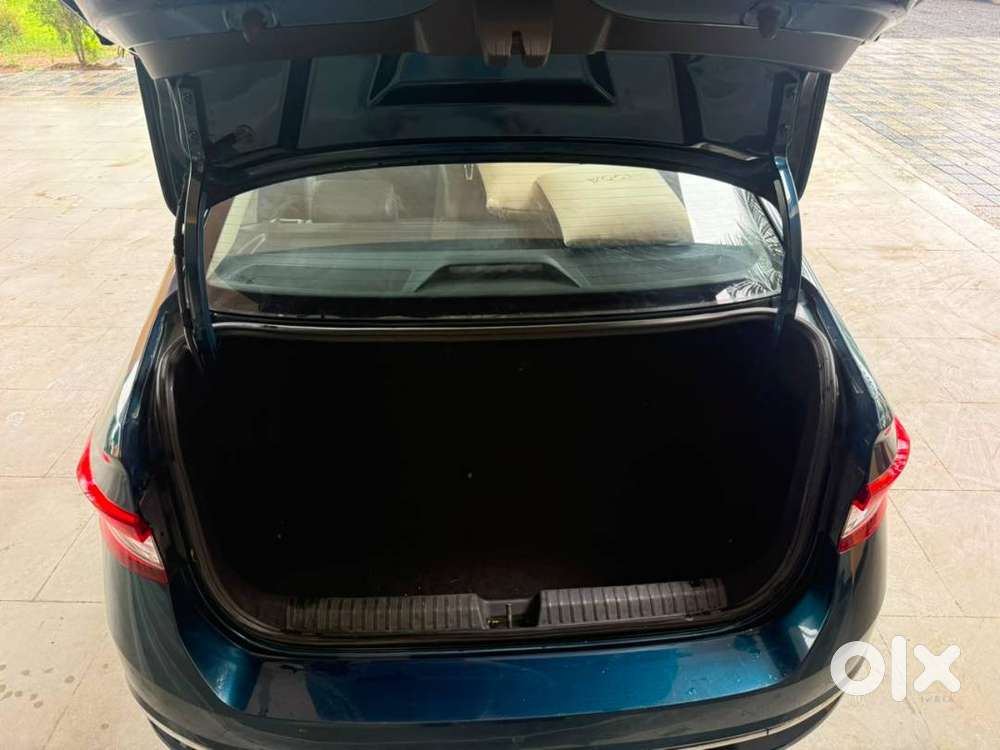 Skoda Slavia 1.0tsi Automatic Top Model