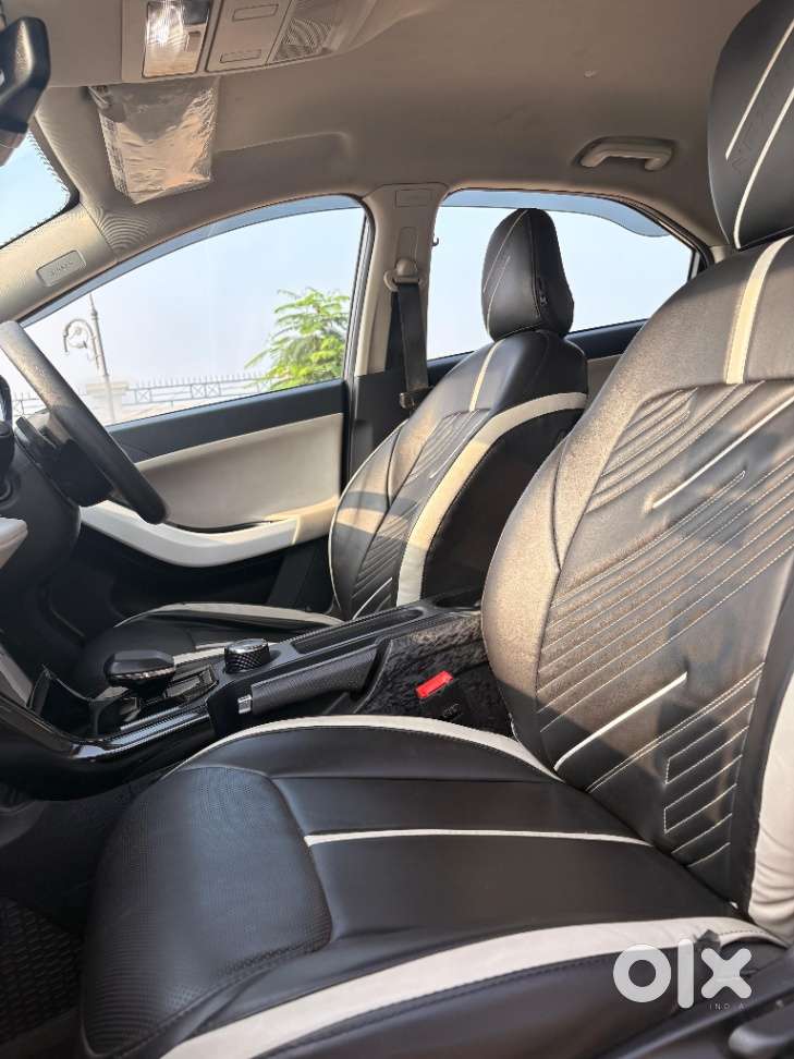 Tata Nexon Creative Plus 1.2 Revotron Petrol 6 Amt, 2024, Petrol