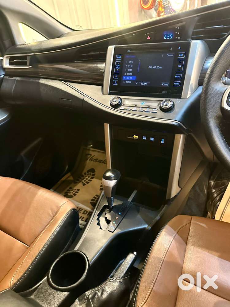 Toyota Innova Crysta 2.8z Automatic, 2017, Petrol