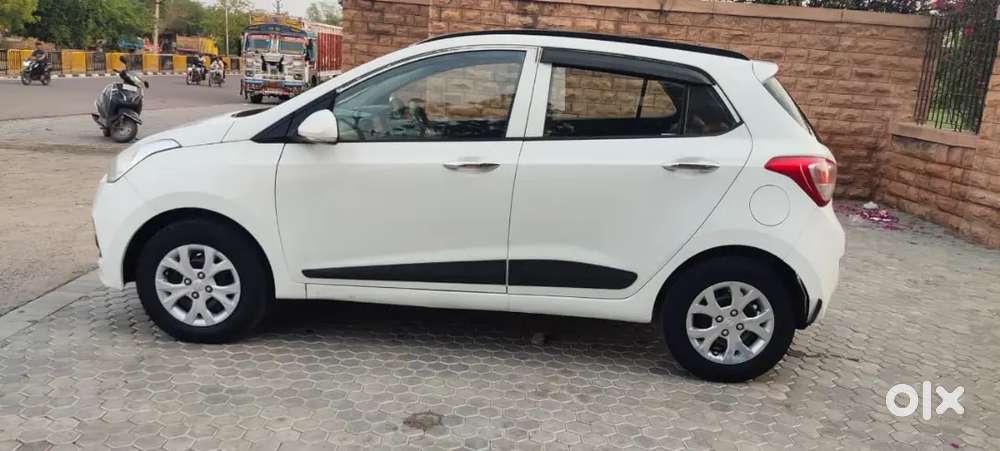 Hyundai Grand I10 Sportz 2014