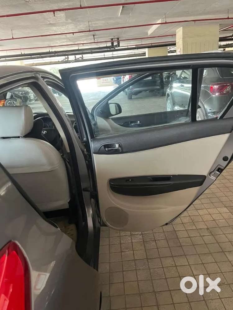 Car Is Best Use For Family No Any Work