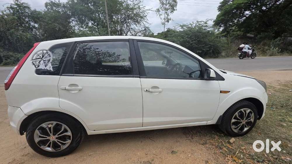 Ford Figo 1.5d Trend Mt, 2015, Diesel