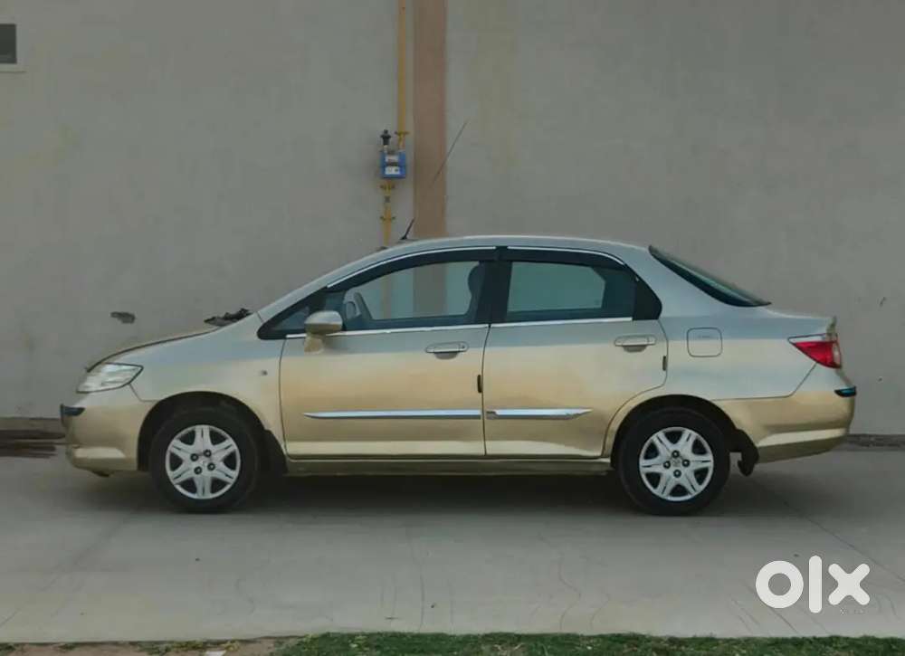 Honda City Zx 2007 Cng & Hybrids Well Maintained