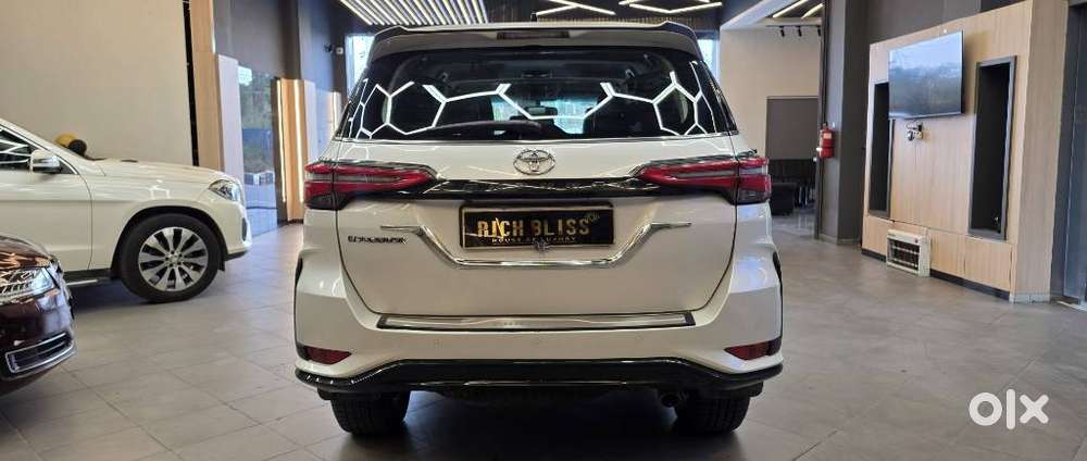 Toyota Fortuner Legender 4x2 At 2.8, 2024, Diesel