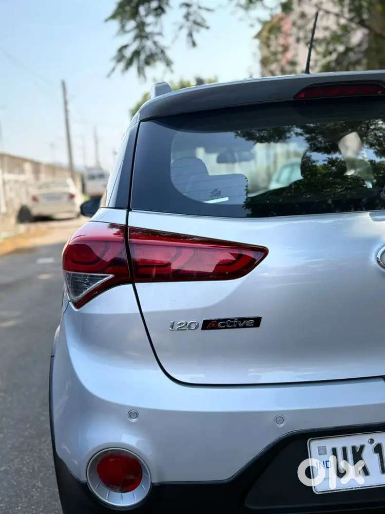 Hyundai I20 Active 2017 Petrol Well Maintained
