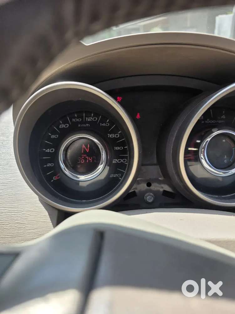 Mahindra Xuv500 2012 Diesel 96747 Km Driven