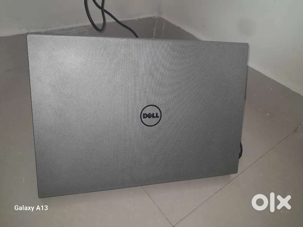 Dell inspiron 15 3000 series laptop Intel core i3 processor