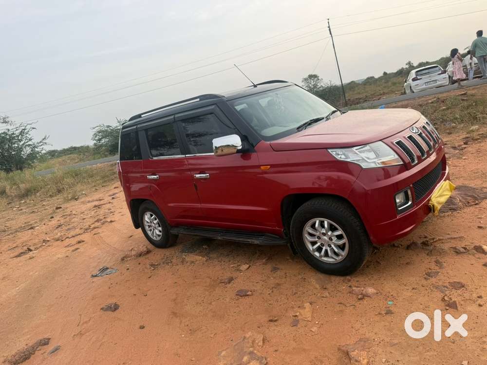 Mahindra Tuv 300 2017