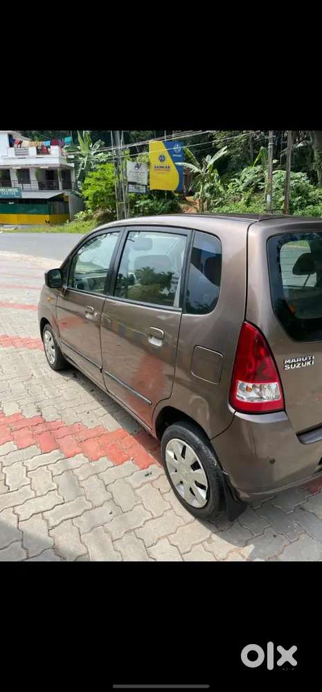 Maruti Suzuki Zen Estilo 2011