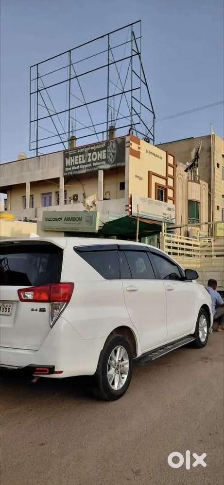 Toyota Innova Crysta 2019 2.4g