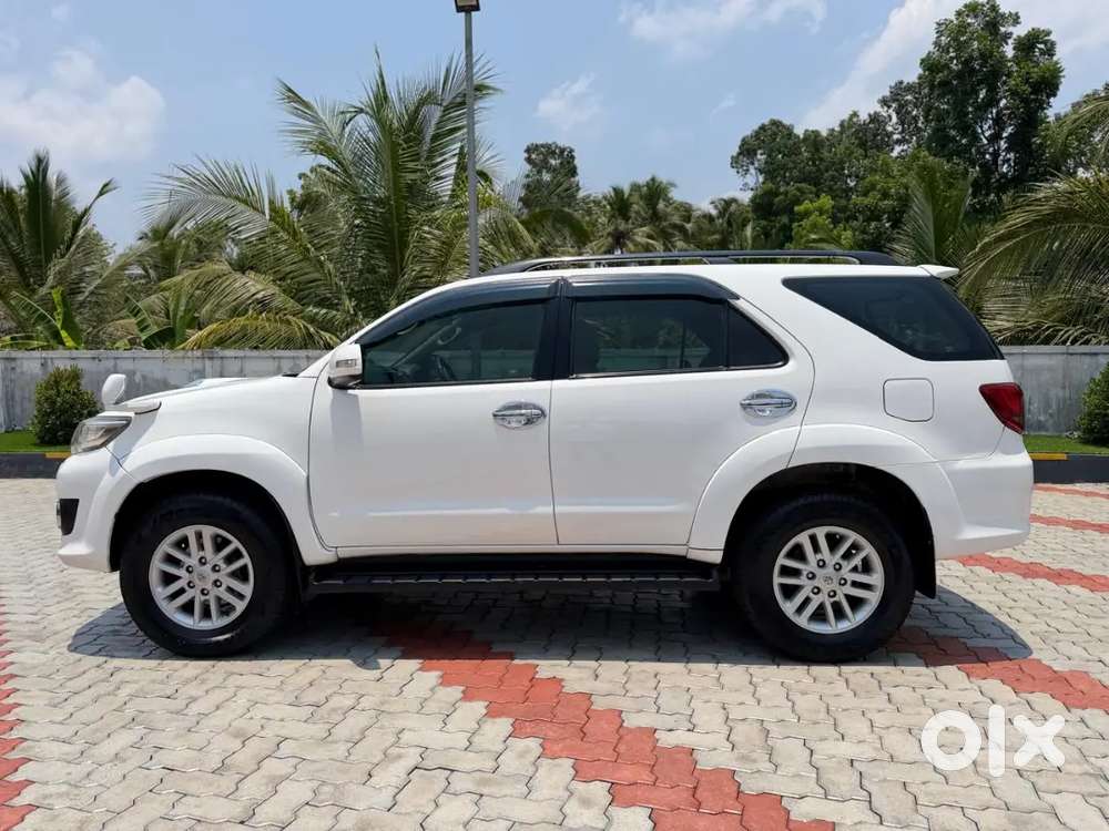 Fortuner 2wd Diesel Automatic Showroom Condition
