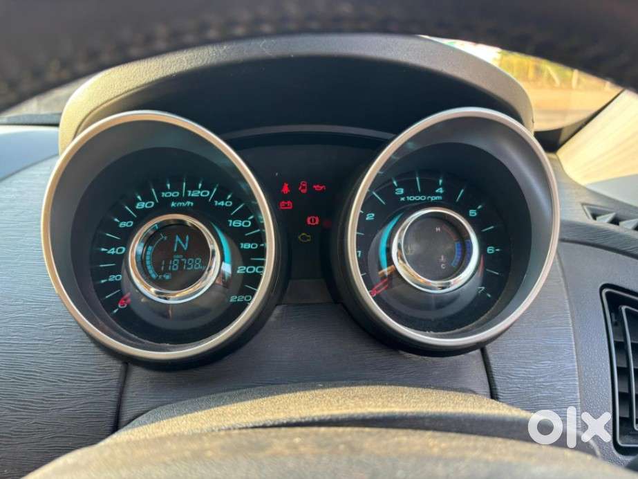 Mahindra Xuv500 W9, 2020, Diesel