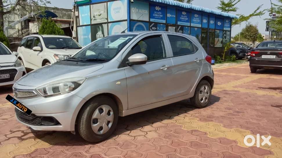 Tata Tiago 1.2 Revotron Xta, 2018, Petrol