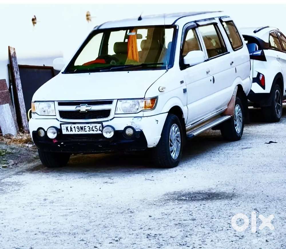 Chevrolet Tavera 2014 Diesel 225000 Km Driven