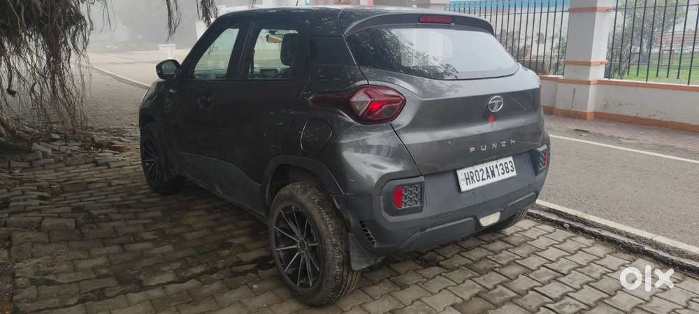 Tata Punch, 2022, Petrol