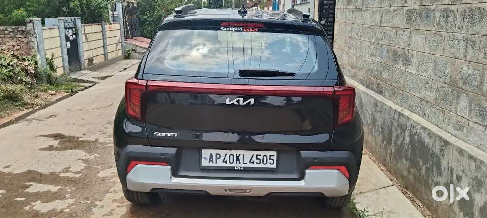 Kia Sonet 2025 December 31st Sunroof