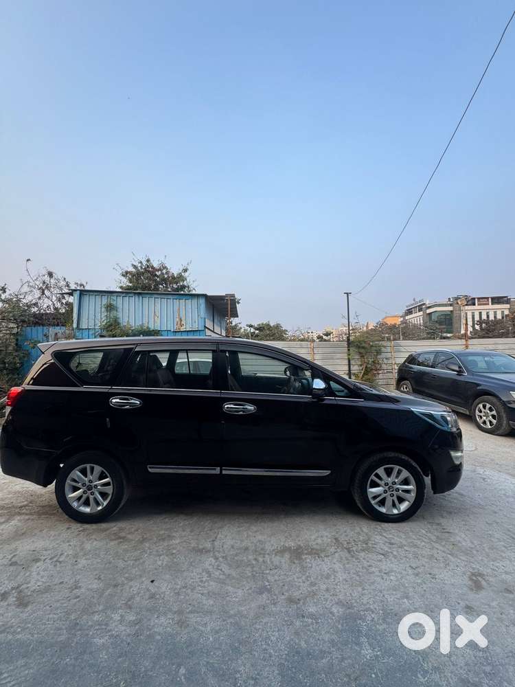 Toyota Innova Crysta 2.4 G Mt 8s, 2018, Diesel