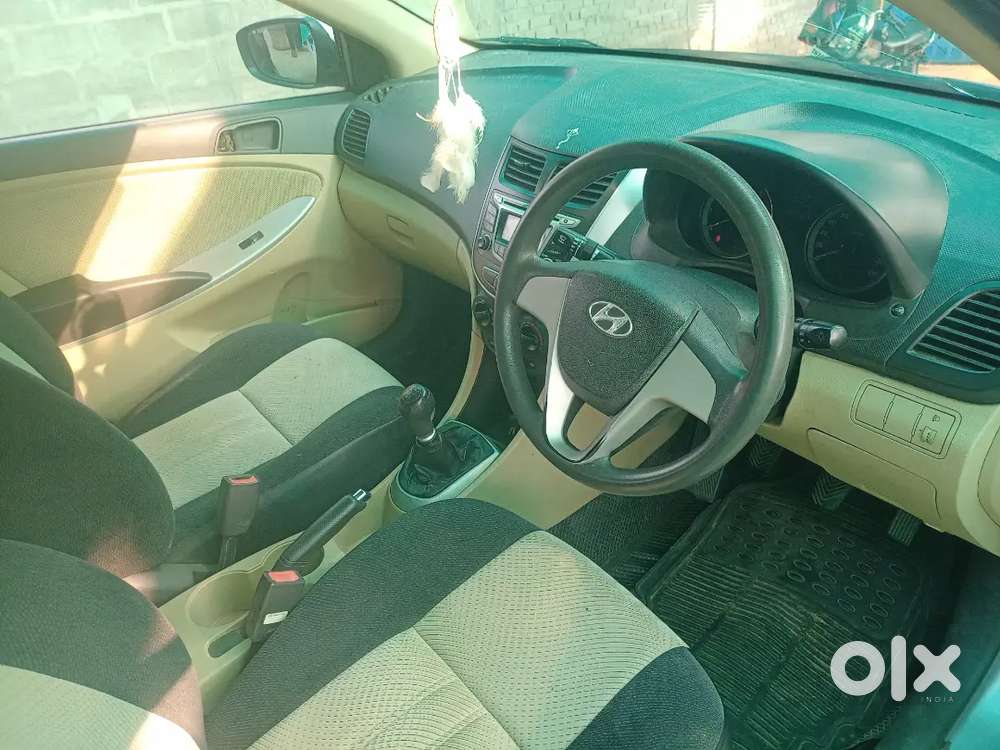 Hyundai Fluidic Verna 2011