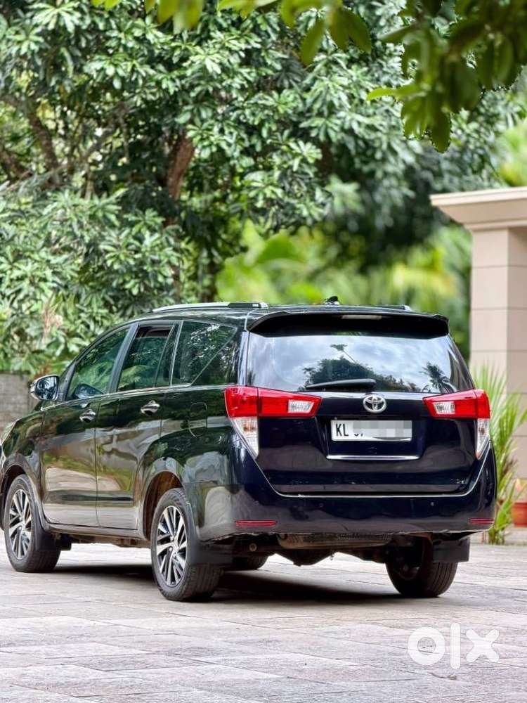Toyota Innova Crysta 2.8 Gx At, 2022, Diesel