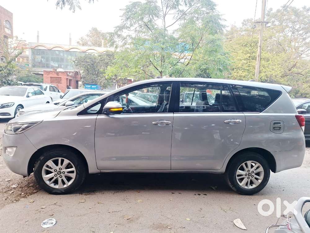 Toyota Innova Crysta