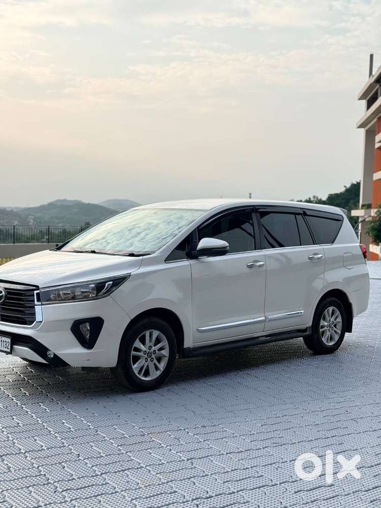 Toyota Innova Crysta 2018 D 147000 Km Wsr