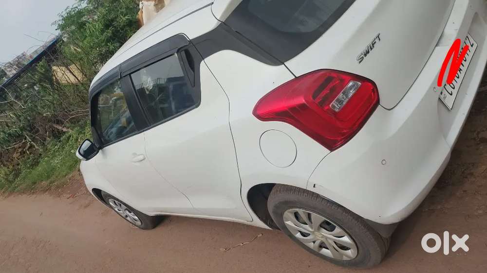 Maruti Suzuki Swift Vxi