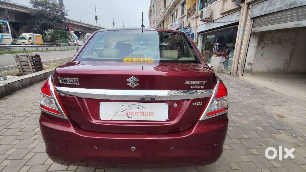 Maruti Suzuki Swift Dzire 1.2 Vxi Bsiv, 2015, Petrol