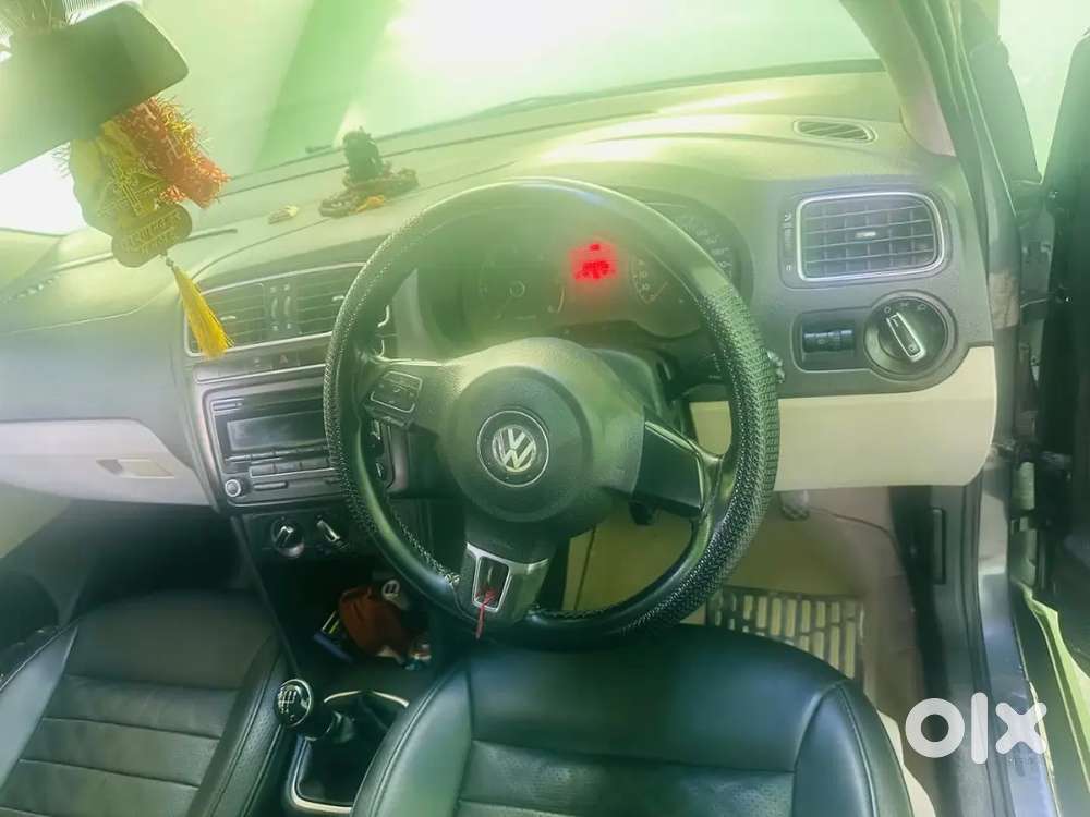 Volkswagen Polo Dec  2012