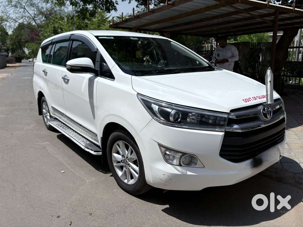 Toyota Innova Crysta 2.4 Vx Mt 8s, 2017, Diesel